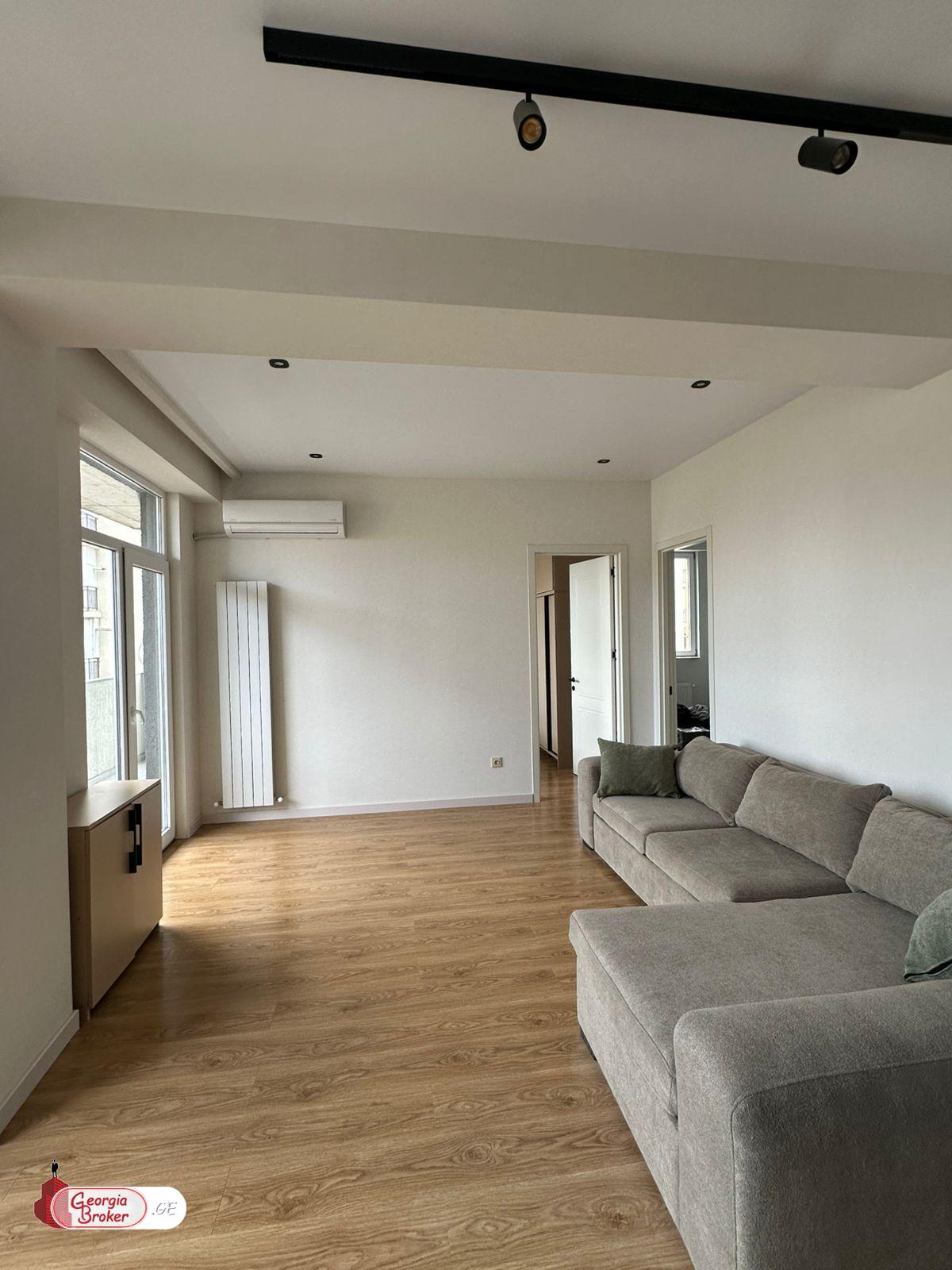 nearly repaired 3-room apartment for sale